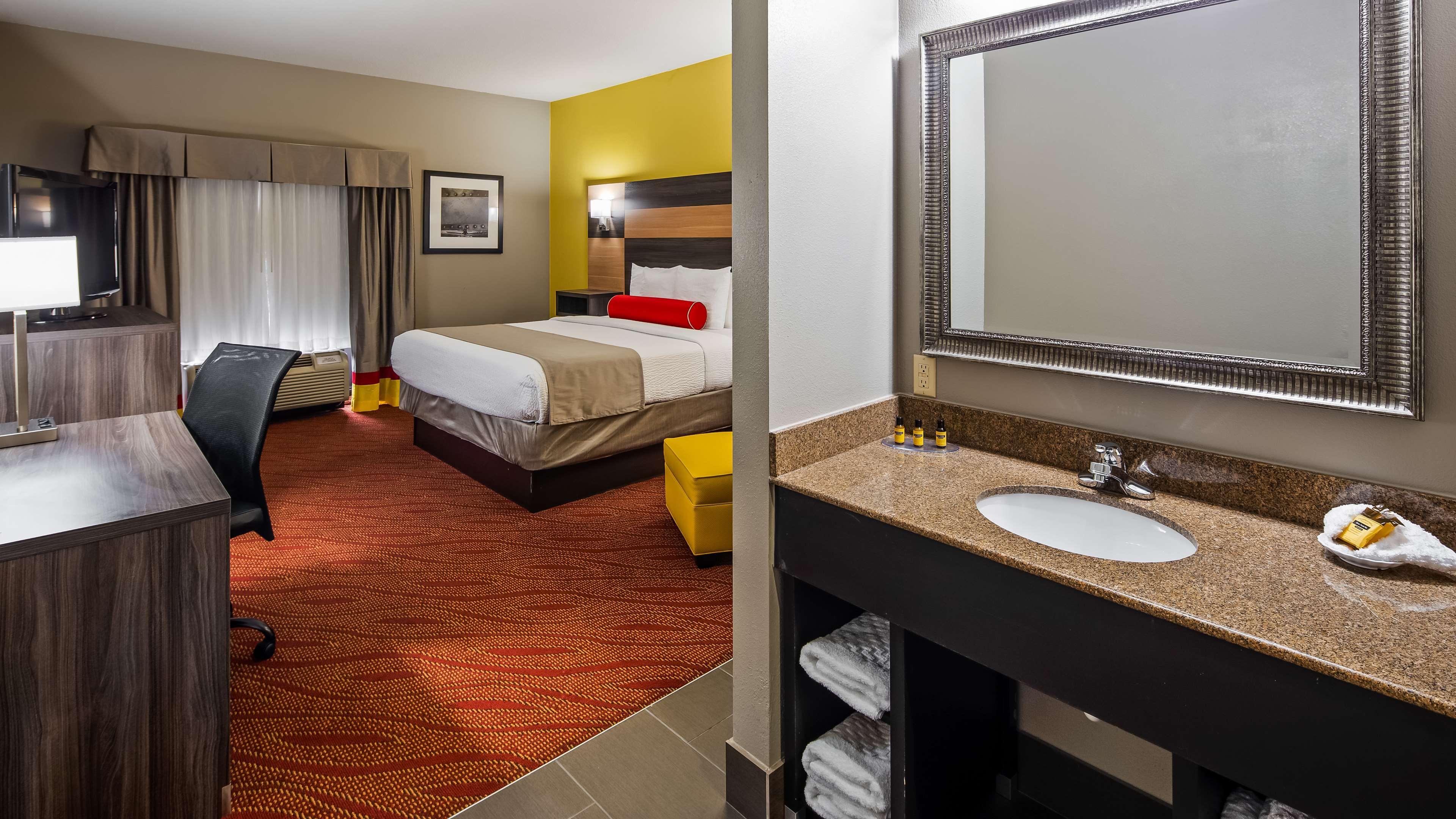 Best Western Plus Midwest City Inn & Suites Exteriér fotografie